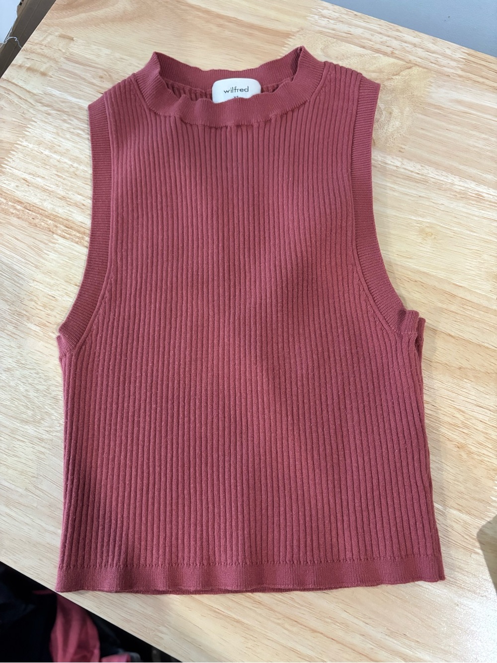 Wilfred Sleeveless Ribbed Tank in Brick Red